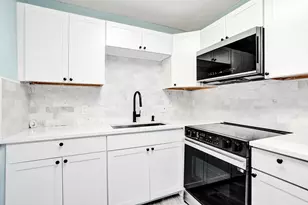 358 Oakridge T, Deerfield Beach, FL 33442 - Photo 2