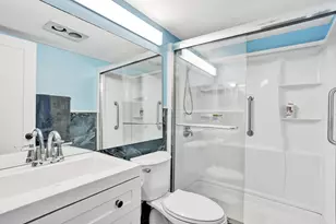 358 Oakridge T, Deerfield Beach, FL 33442 - Photo 22
