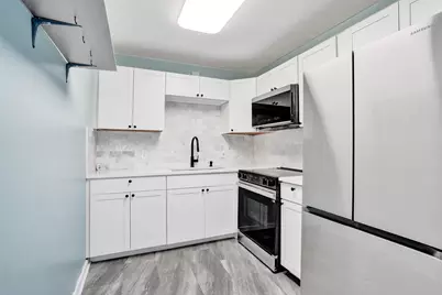 358 Oakridge T #358, Deerfield Beach, FL 33442 - Photo 6