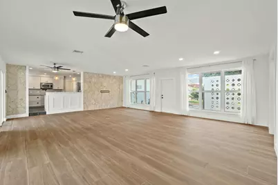 711 SW 25th Place, Boynton Beach, FL 33435 - Photo 10