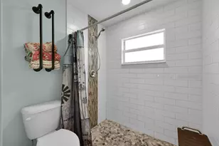 5566 Pinetree Dr, Fort Pierce, FL 34982 - Photo 14