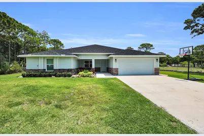 5566 Pinetree Drive, Fort Pierce, FL 34982 - Photo 2