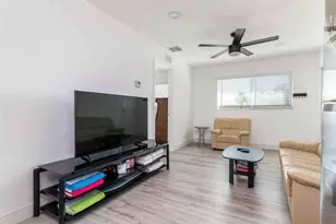2499 NE 2nd Ave, Boca Raton, FL 33431 - Photo 6