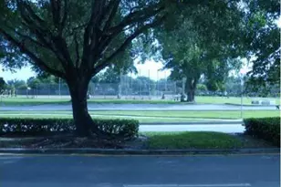 8256 NW 24th St, Coral Springs, FL 33065 - Photo 14