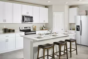 5477 Hampton Park Cir, Vero Beach, FL 32966 - Photo 2