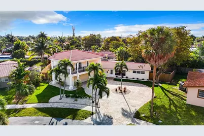 2836 NW 11th Avenue, Wilton Manors, FL 33311 - Photo 2