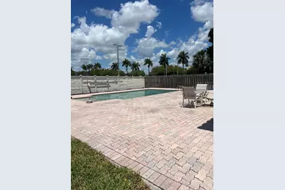 3310 NW 90th Avenue, Coral Springs, FL 33065 - Photo 18