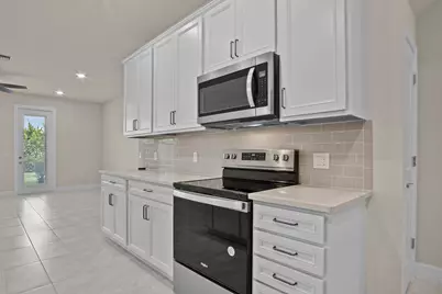 4837 Chantilly Road, Lake Worth, FL 33467 - Photo 4