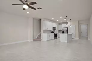 4837 Chantilly Rd, Lake Worth, FL 33467 - Photo 4