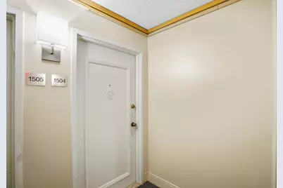 18051 Biscayne Boulevard #1504, Aventura, FL 33160 - Photo 12