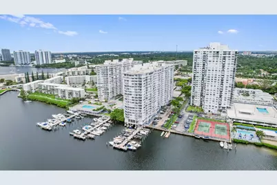18051 Biscayne Boulevard #1504, Aventura, FL 33160 - Photo 2