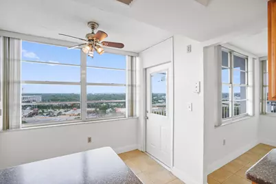18051 Biscayne Boulevard #1504, Aventura, FL 33160 - Photo 44