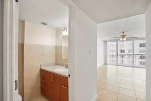 18051 Biscayne Blvd, Aventura, FL 33160 - Photo 38