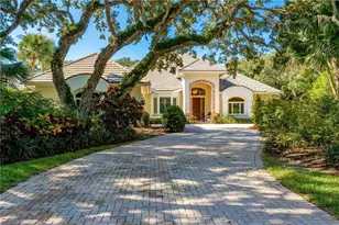 31 S White Jewel Ct, Vero Beach, FL 32963 - Photo 1