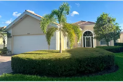 8262 Dominica Place, Wellington, FL 33414 - Photo 2