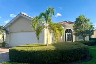 8262 Dominica Pl, Wellington, FL 33414 - Photo 2