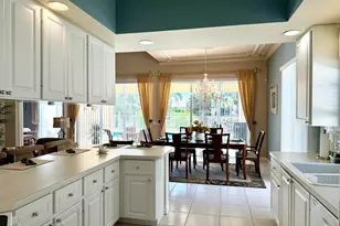 8262 Dominica Pl, Wellington, FL 33414 - Photo 12