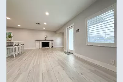 320 NE 60th Street, Oakland Park, FL 33334 - Photo 12