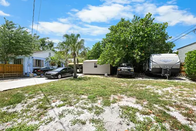 1915 Lake Avenue, West Palm Beach, FL 33401 - Photo 30