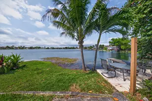 1819 W 68th St, Hialeah, FL 33014 - Photo 12