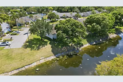 10775 Waterberry Drive, Boca Raton, FL 33498 - Photo 36