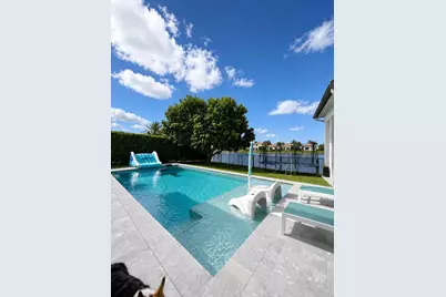 8408 NW 40th Street, Cooper City, FL 33024 - Photo 14