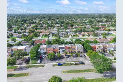 6561 Boulevard Of Champions, North Lauderdale, FL 33068 - Photo 34