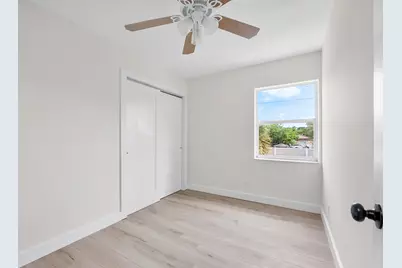 6561 Boulevard Of Champions, North Lauderdale, FL 33068 - Photo 30