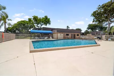 2561 NW 99th Avenue, Coral Springs, FL 33065 - Photo 32