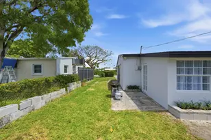330 NE 59th Ct, Oakland Park, FL 33334 - Photo 28