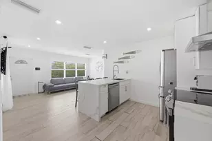 330 NE 59th Ct, Oakland Park, FL 33334 - Photo 8
