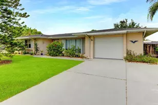 216 NE Mainsail St, Port Saint Lucie, FL 34983 - Photo 2