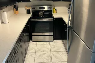 2100 NE 33rd Ave, Fort Lauderdale, FL 33305 - Photo 4