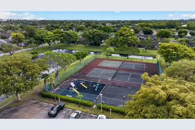 5028 NW 11th Way, Deerfield Beach, FL 33064 - Photo 14