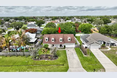 2392 SE Berkshire Boulevard SE, Port Saint Lucie, FL 34952 - Photo 4