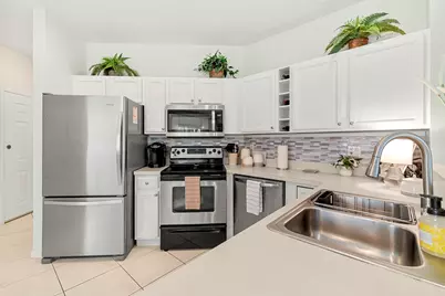 8228 Mulligan Circle, Port Saint Lucie, FL 34986 - Photo 8