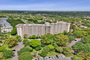 3499 Oaks Way, Pompano Beach, FL 33069 - Photo 10
