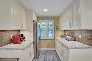 3499 Oaks Way, Pompano Beach, FL 33069 - Photo 14
