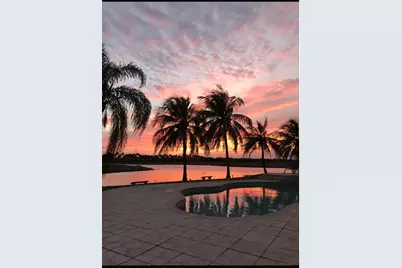 1490 NW 144th Avenue, Pembroke Pines, FL 33028 - Photo 18