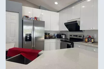 1490 NW 144th Avenue, Pembroke Pines, FL 33028 - Photo 14