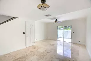 2855 NE 15th St, Pompano Beach, FL 33062 - Photo 2