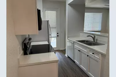 11035 Legacy Boulevard #204, Palm Beach Gardens, FL 33410 - Photo 4