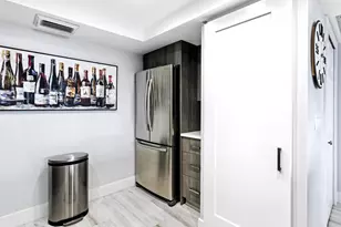 2400 Presidential Way, West Palm Beach, FL 33401 - Photo 10