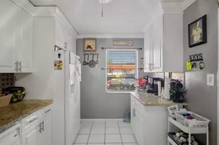 5800 W Fernley Dr Dr W, Greenacres, FL 33415 - Photo 10