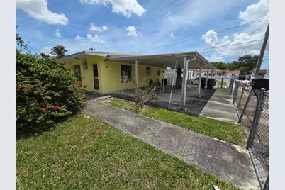 6495 W 2nd Court, Hialeah, FL 33012 - Photo 2