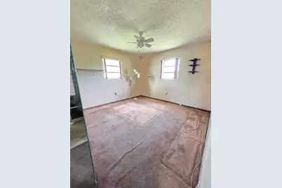 6495 W 2nd Court, Hialeah, FL 33012 - Photo 12