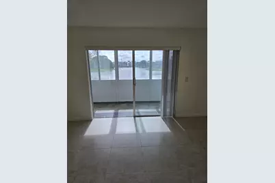 [Address not provided], West Palm Beach, FL 33417 - Photo 4