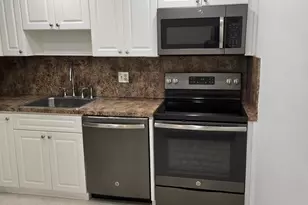 [Address not provided], West Palm Beach, FL 33417 - Photo 6