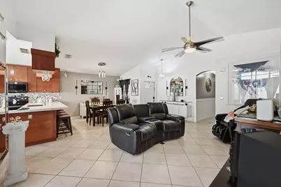7069 Burgess Drive, Lake Worth, FL 33467 - Photo 10