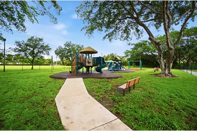 7069 Burgess Drive, Lake Worth, FL 33467 - Photo 32